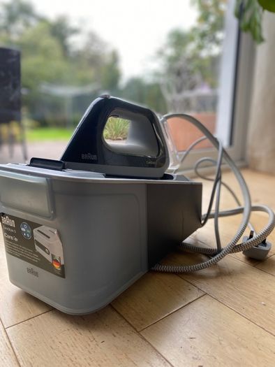 Steam iron