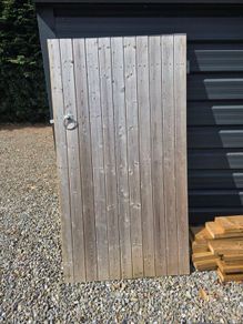 Gate