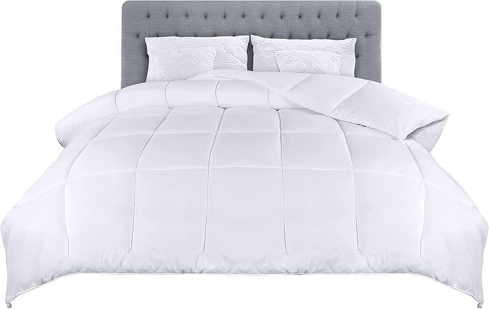 Lightweight 4.5 Tog Duvet with Corner Tabs - Microfiber Soft Summer Duvet - Box Stitched Down Alternative Quilt (Double, White)