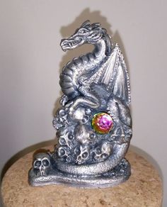 Metal Figure With Crystal - The Dragon Of The Sculls - No Box