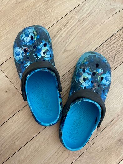 Boys clogs next size uk 2
