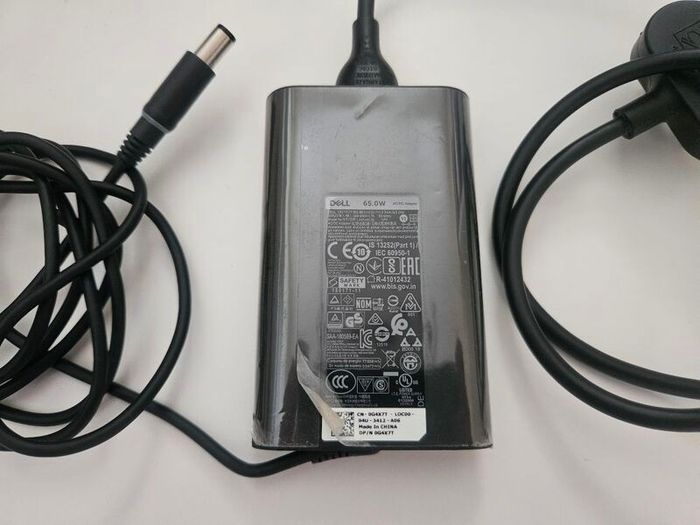 Genuine Dell 65W Laptop Charger / Power Adapter (LA65NM130)