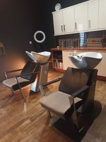 Hairdressing back wash units