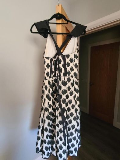 Self Portrait petal 3D Applique Midi Dress- Delivery