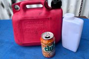 5 litre plastic petrol can and 500ml mixing bottle