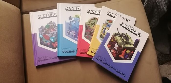 Minecraft Guide Books. Lot Of 5 by Mojang AB. In Good Condition Read Description