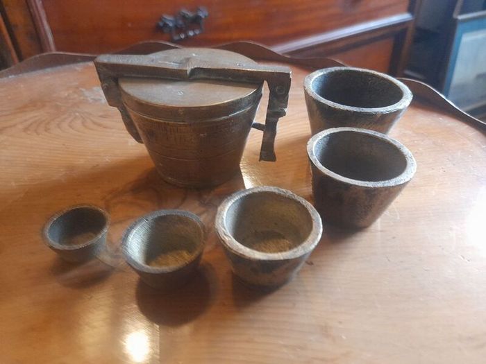 Antique Brass Nesting Weights
