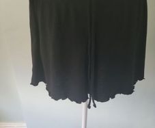 flowy black shorts