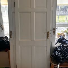 11 internal doors