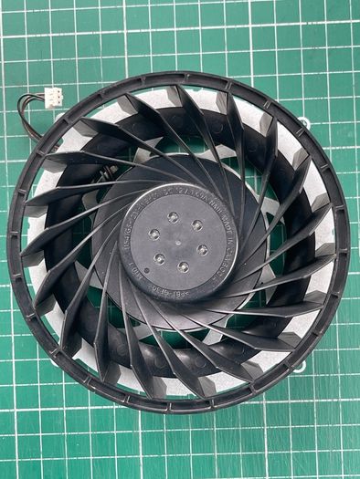 PlayStation 5 PS4 Cleaning - Liquid Metal & Thermal Paste