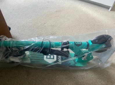 Kids scooter - new unboxed