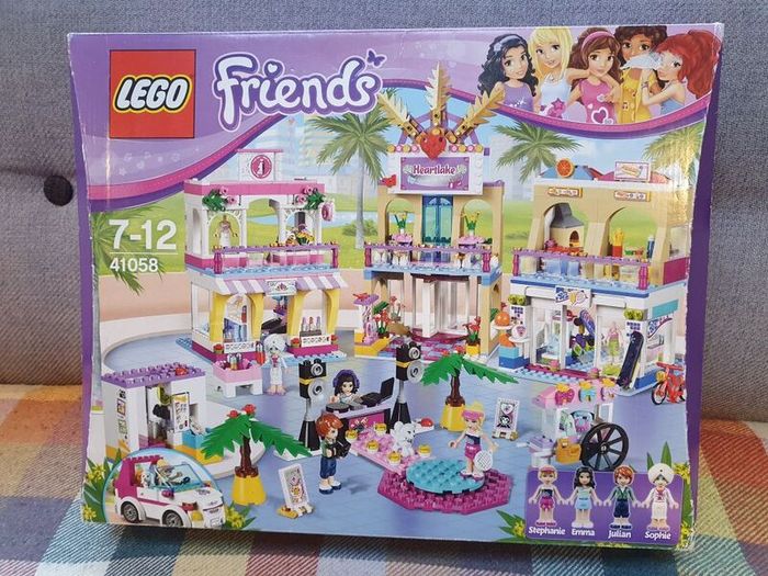Lego Friends (2014) 41058 Heartlake Shopping Mall