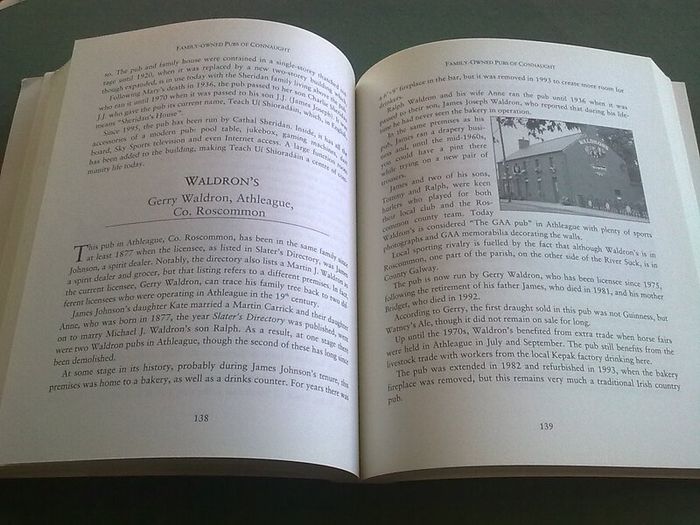 The story of the Irish pub Ireland History + profiles of 100 oldest family pubs