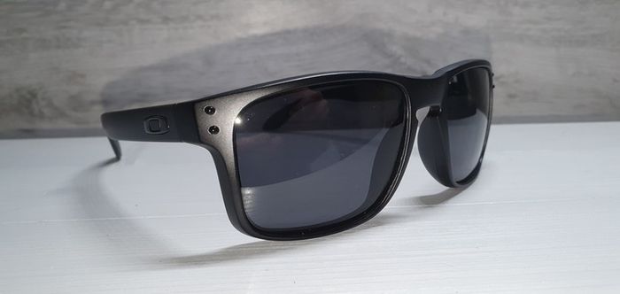 New Polarised Sunglasses ,Black matt