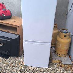 Logik Fridge freezer