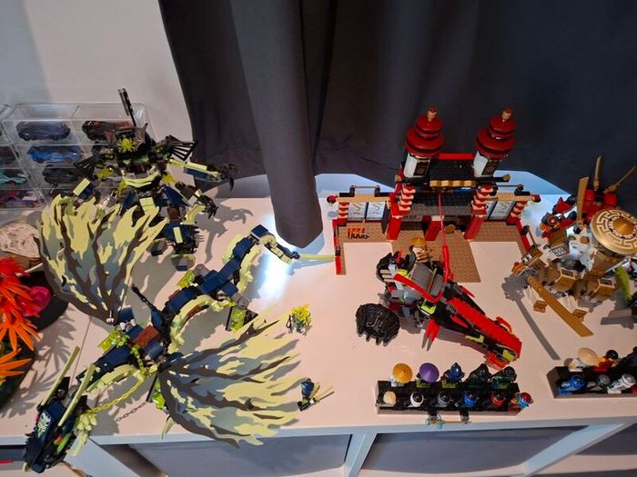 Rare retired ninjago sets READ DESCTIPTION