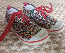 Girls Trainers
