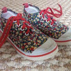 Girls Trainers