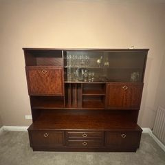 Vintage Mid-Century Dark Wood Display Cabinet / Drinks Cabinet