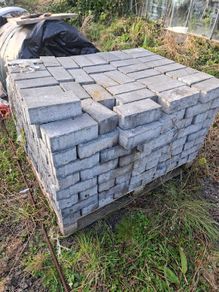 Cobble stones