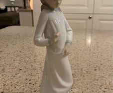 Nao by Lladro Porcelain Figurine