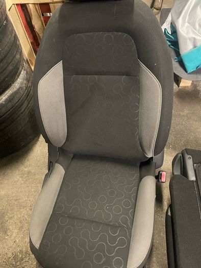 C3 Picasso seats