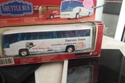 Welly shuttle diecast bus model