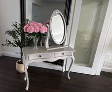 dressing table and mirror