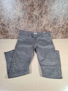 womens TOMMY HILFIGER jeans grey leopard print stretchy Size W31 L32