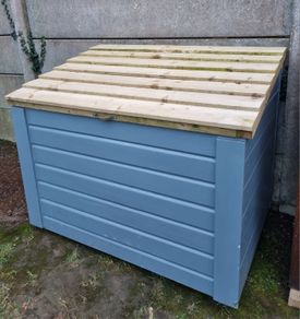 Storage box