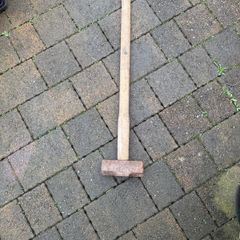 sledge hammer