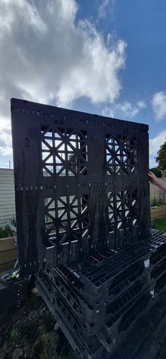 Heavy Duty Plastic Pallets - Industrial Grade (43" x 47")
