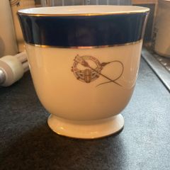 arklow vase Tara brooch  free postage