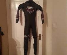Wetsuit