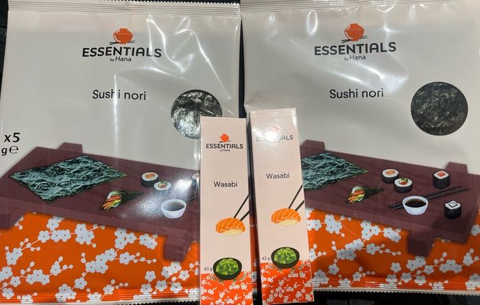 Sushi nori seaweed and wasabi Set