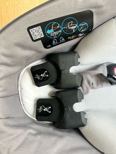 Maxi-Cosi Jade Lie-Flat Car Seat & Carrycot in Excellent Condition