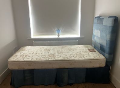 Single bed with pullout bed underneath