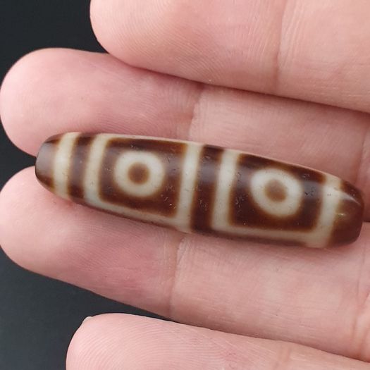 Anitque Himalayan 4 Eyes Tibetan Agate Bead Amulet