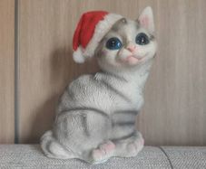 cat figurine