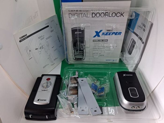 Postage - Commax Cdl-500r Digital Door Lock
