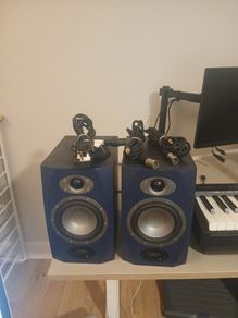 Tannoy Reveal R5A pair