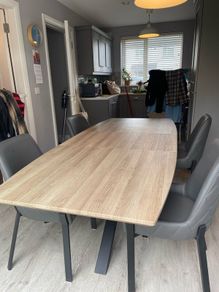 Dining Kitchen table extendable