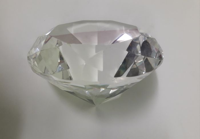 PAPERWEIGHT - Ornament - Crystal