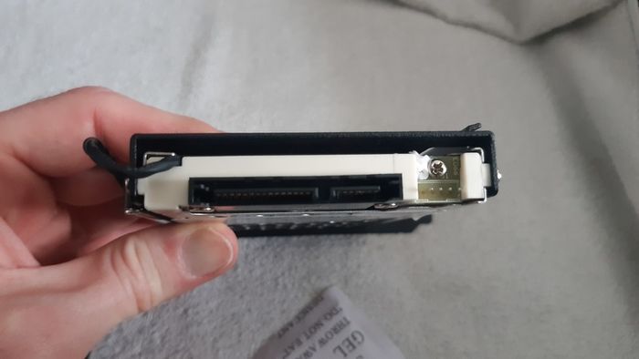 StarTech 2.5in SATA Hot Swap Removable Hard Drive Bay for PCI Expansion Slot S25SLOTR