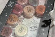 Eyeshadow pigments and glitters new set