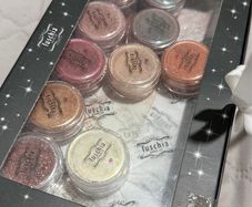 Eyeshadow pigments and glitters new set