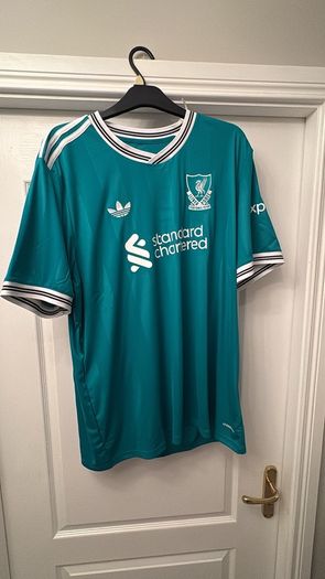 liverpool jersey