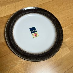 Brand New Denby delph Praline. Dinner plates (x4), Tea plates (x6), bowls (x4)