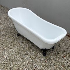 Vintage Style Slipper Bathtub