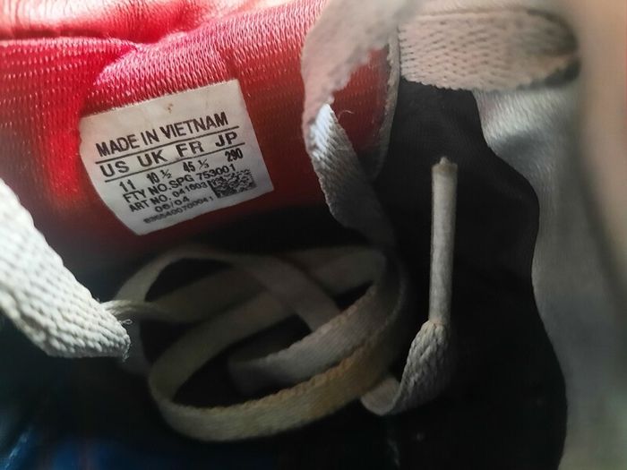 Rare Adidas 2004 Predator boots w/ tongue